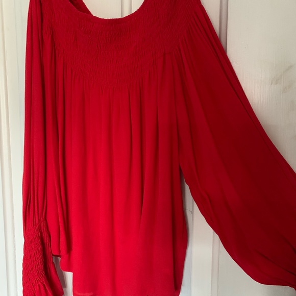 Red summer top - Picture 6 of 6